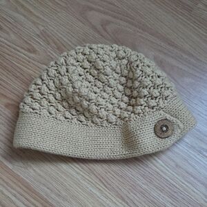 Abercrombie & Fitch Tan Knit Hat